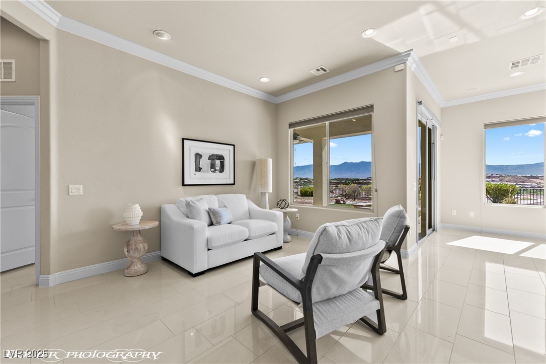 1348 Basin View