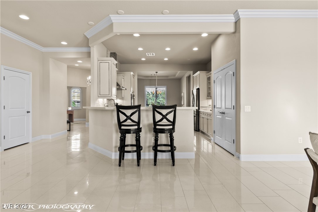 1348 Basin View