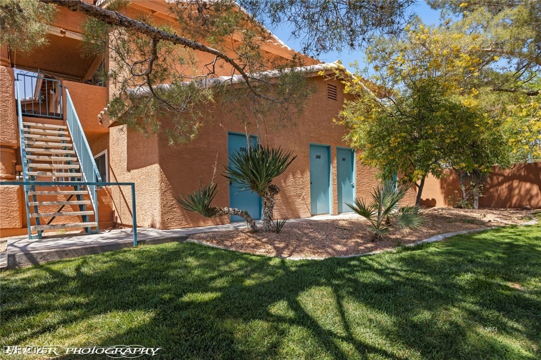901 Mesquite Springs Drive 201