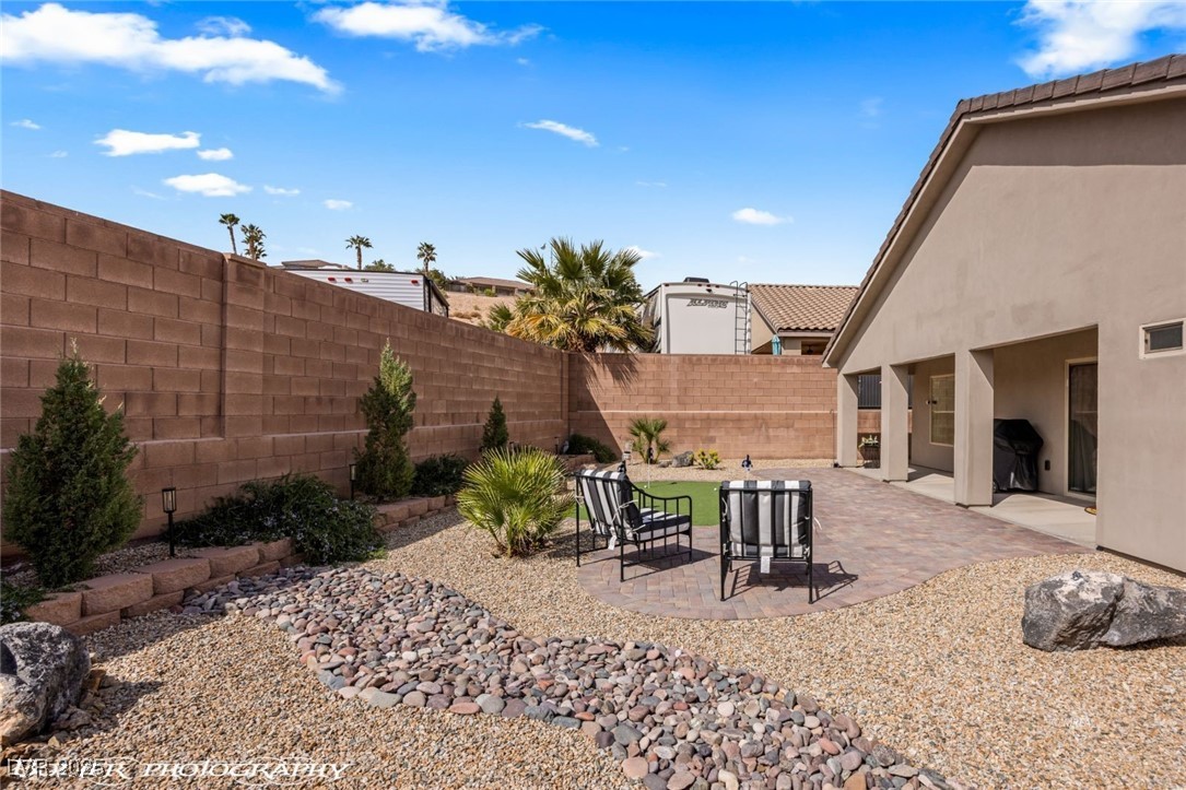 942 Shadow Hawk Ridge