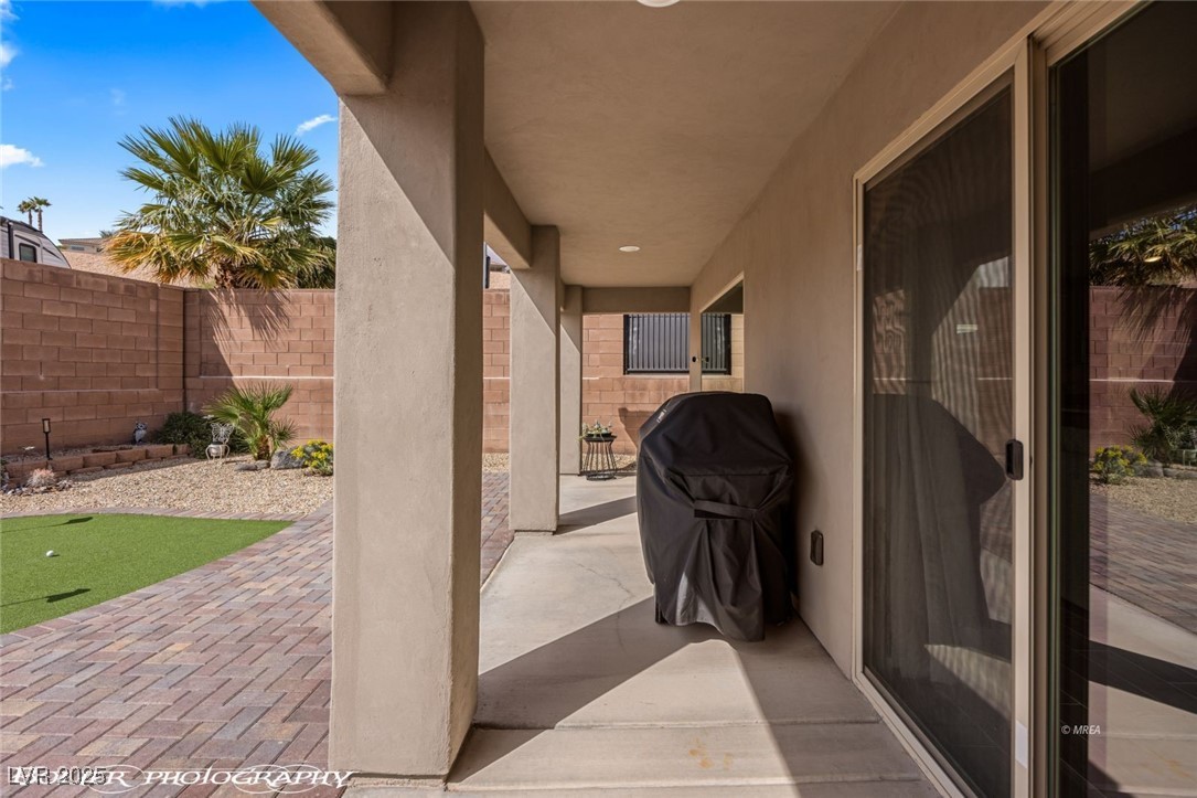 942 Shadow Hawk Ridge