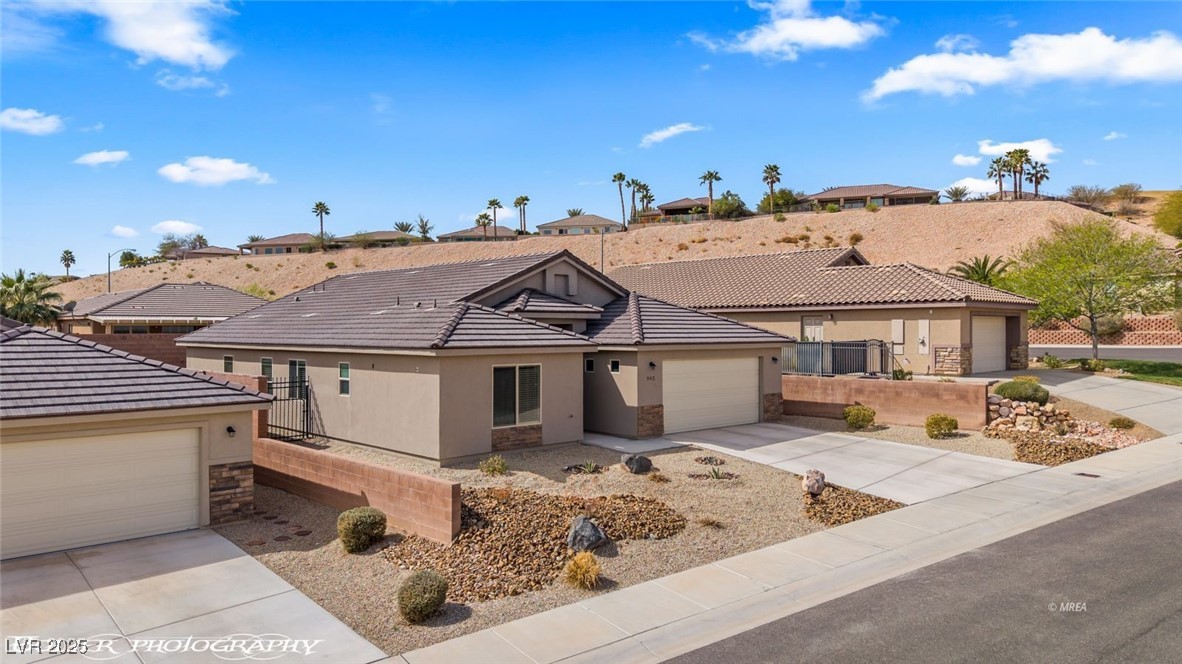 942 Shadow Hawk Ridge