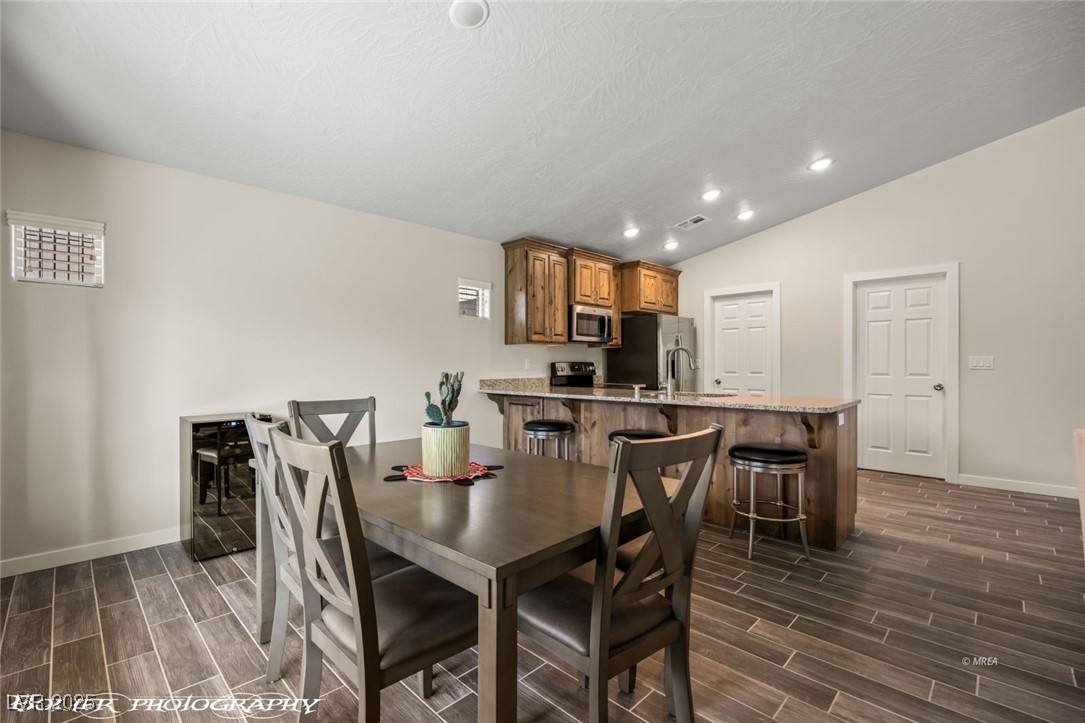942 Shadow Hawk Ridge