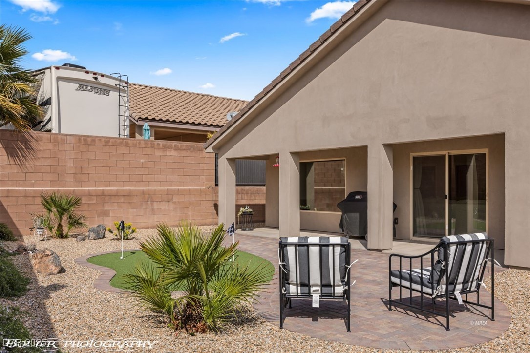 942 Shadow Hawk Ridge