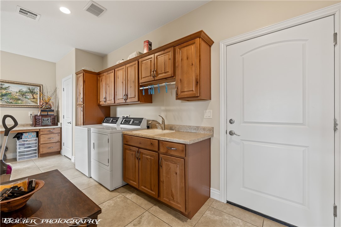 656 Shadow Ridge