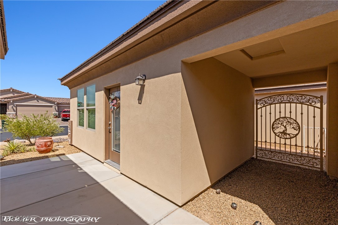 656 Shadow Ridge