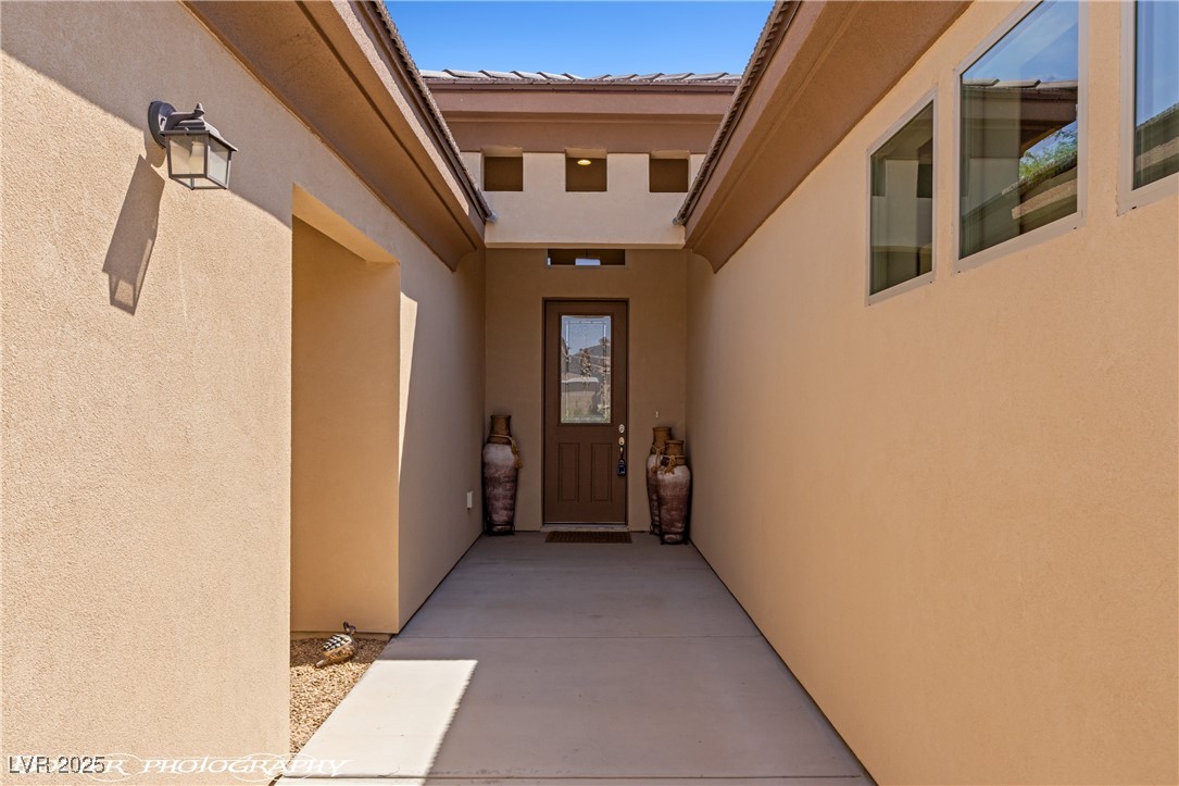 656 Shadow Ridge