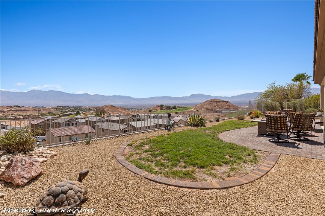 656 Shadow Ridge