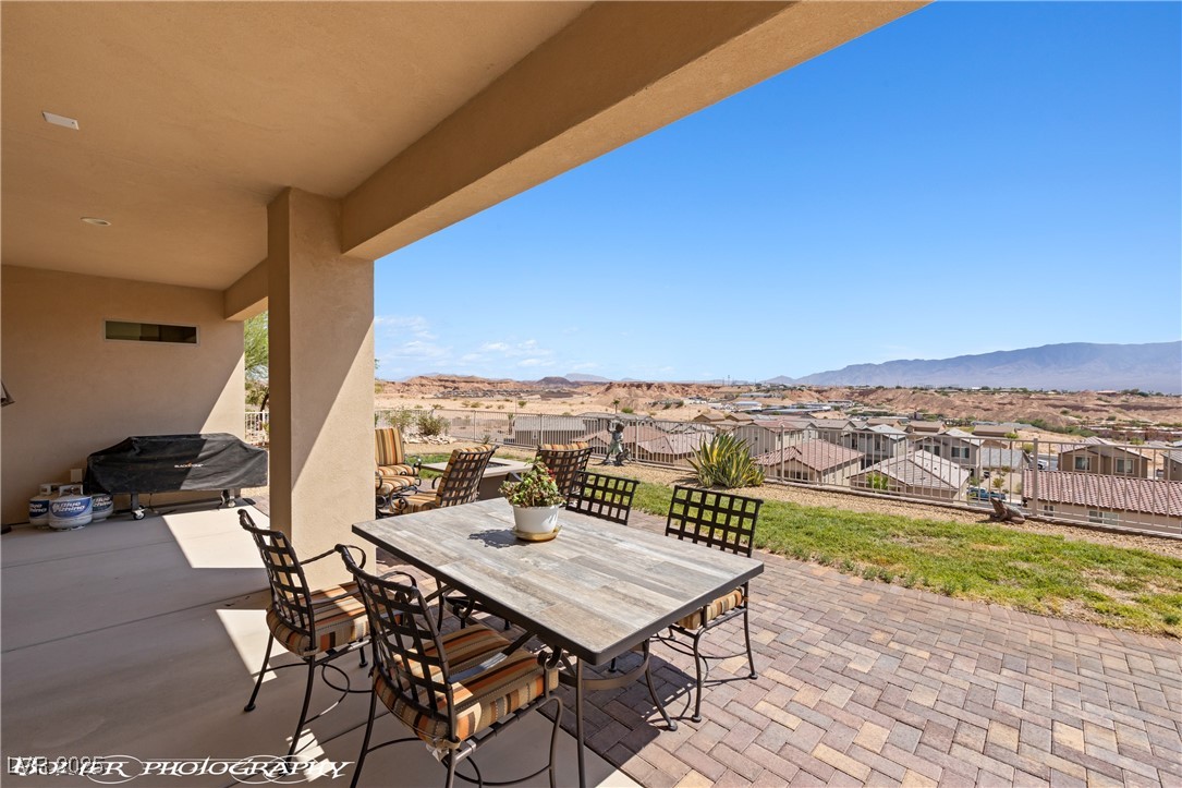 656 Shadow Ridge