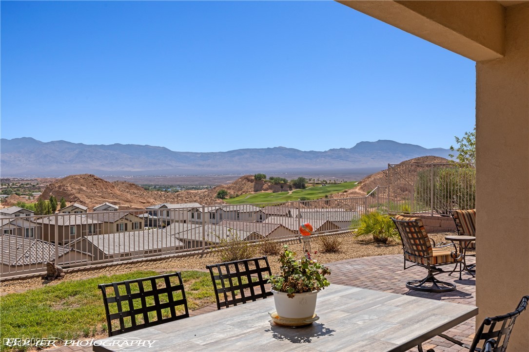 656 Shadow Ridge