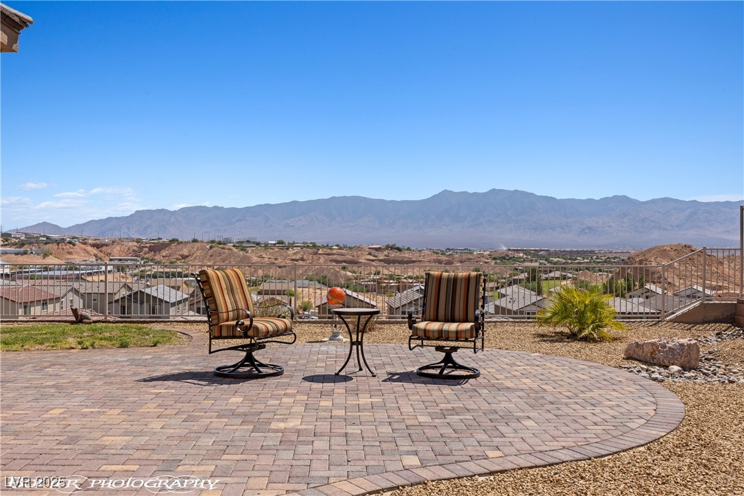 656 Shadow Ridge