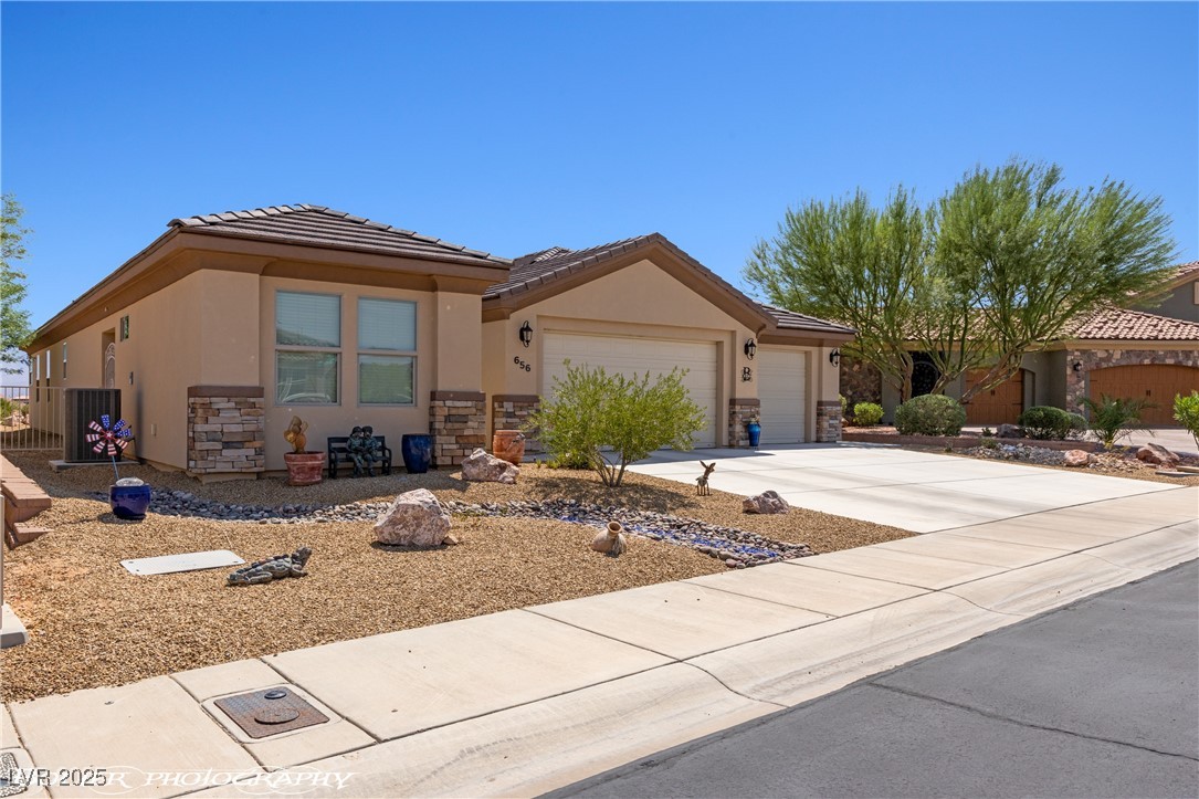656 Shadow Ridge