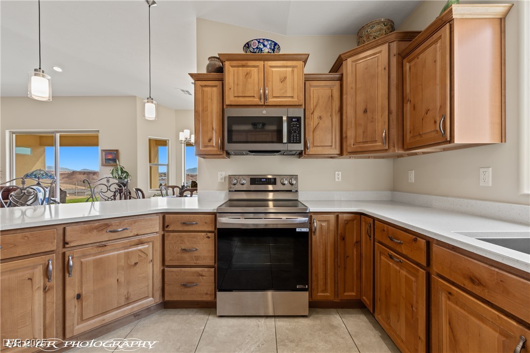 656 Shadow Ridge