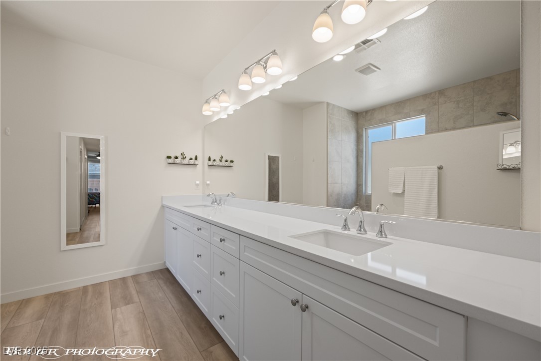 1213 Ivy Lee Crest
