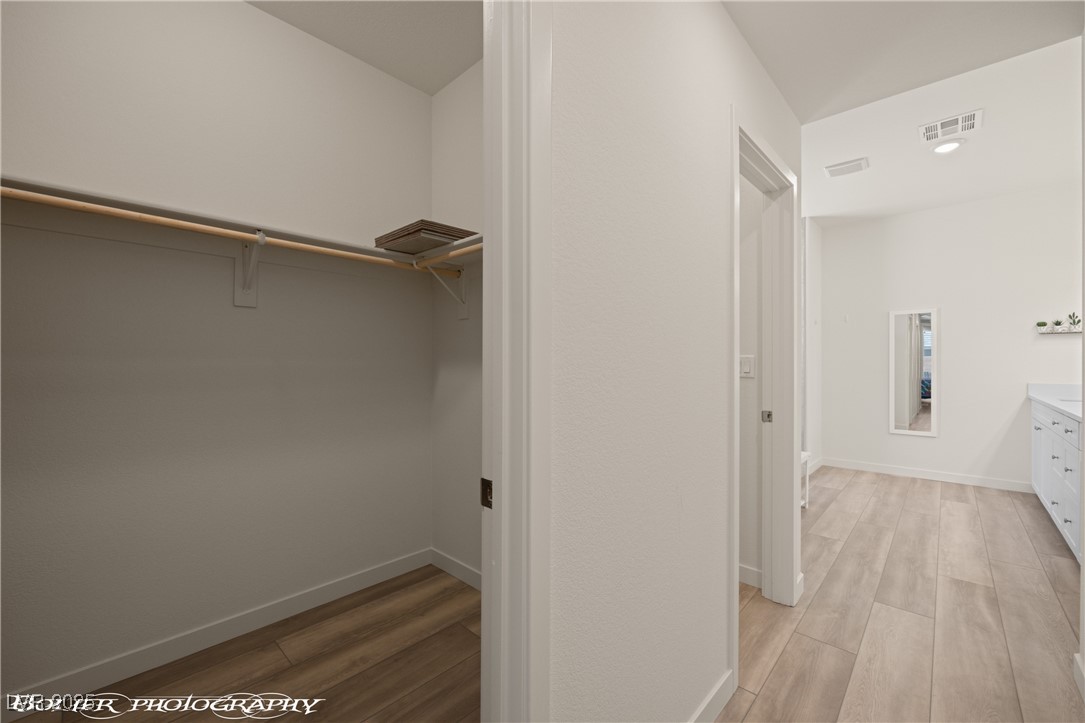 1213 Ivy Lee Crest