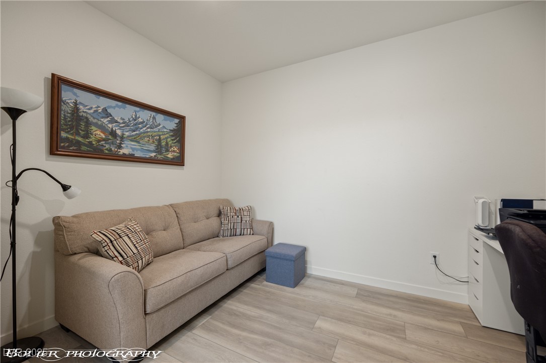 1213 Ivy Lee Crest