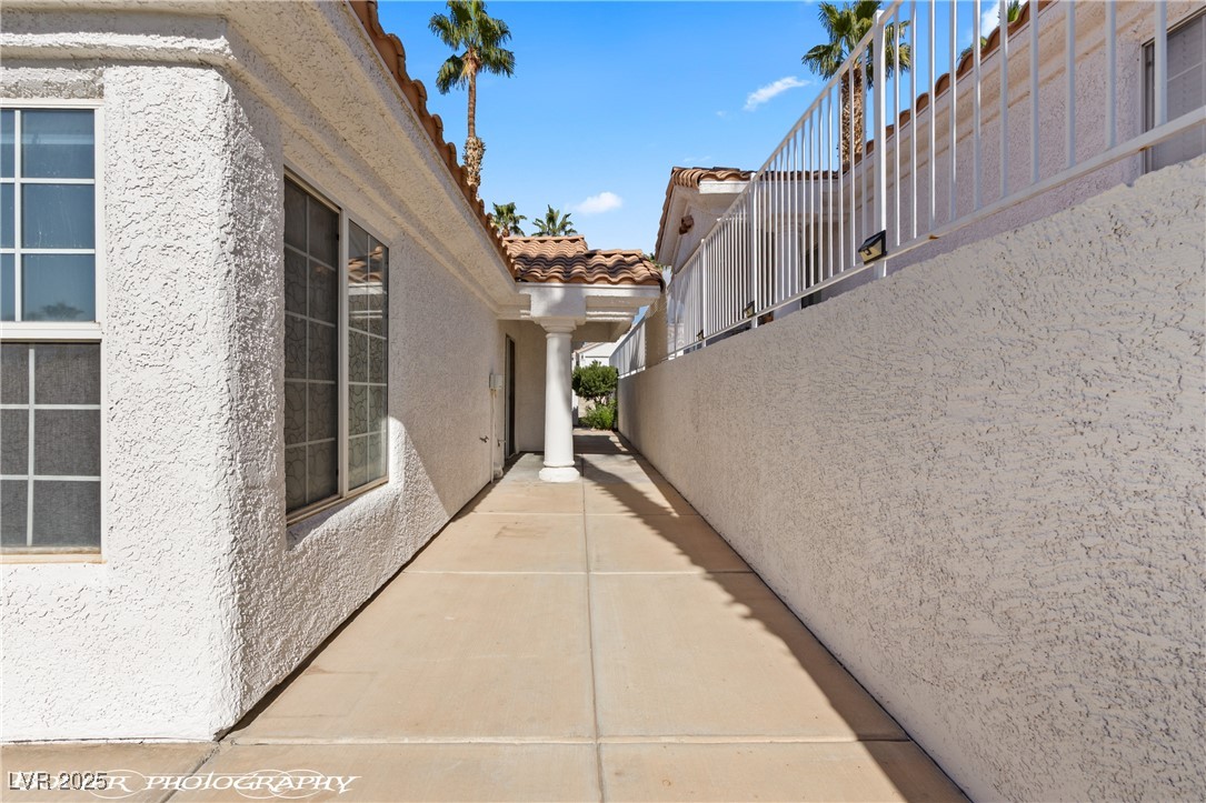 726 Mesa Springs Drive