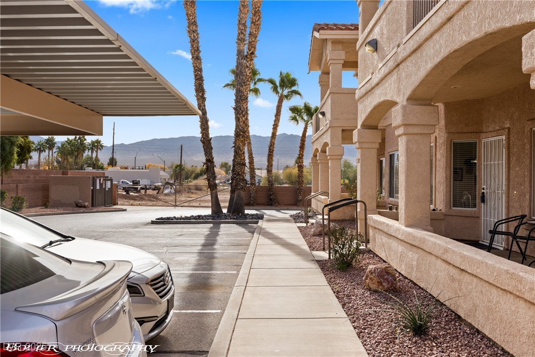 517 West Mesquite Boulevard 212