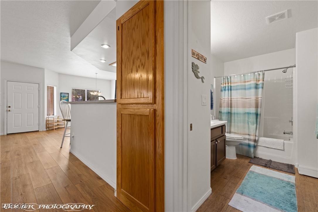 517 West Mesquite Boulevard 212