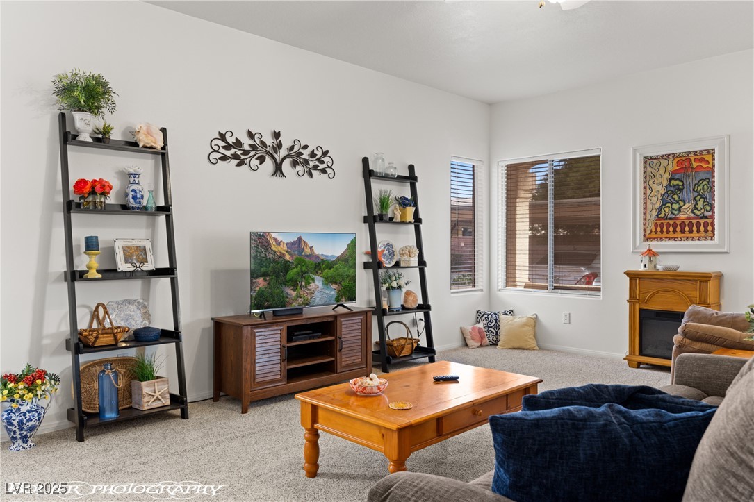 517 West Mesquite Boulevard 212