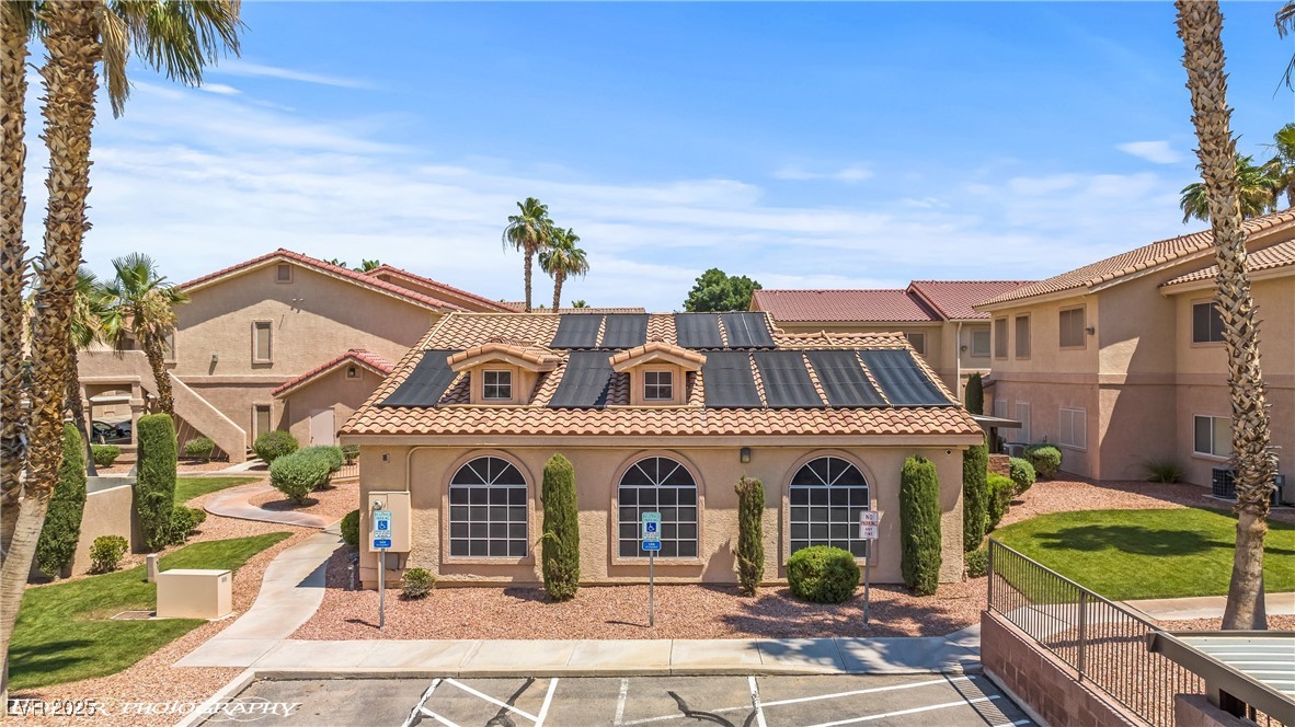 517 West Mesquite Boulevard 212