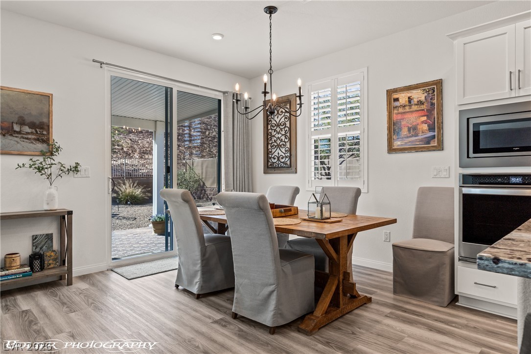 946 Overlook Lane