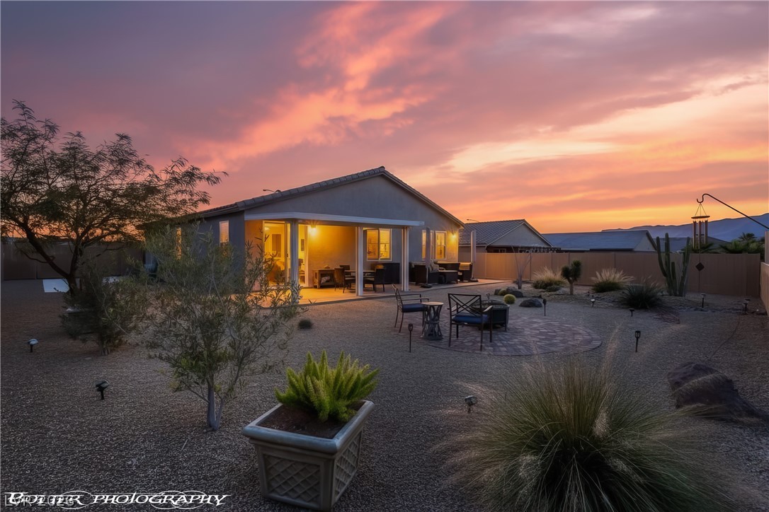 946 Overlook Lane