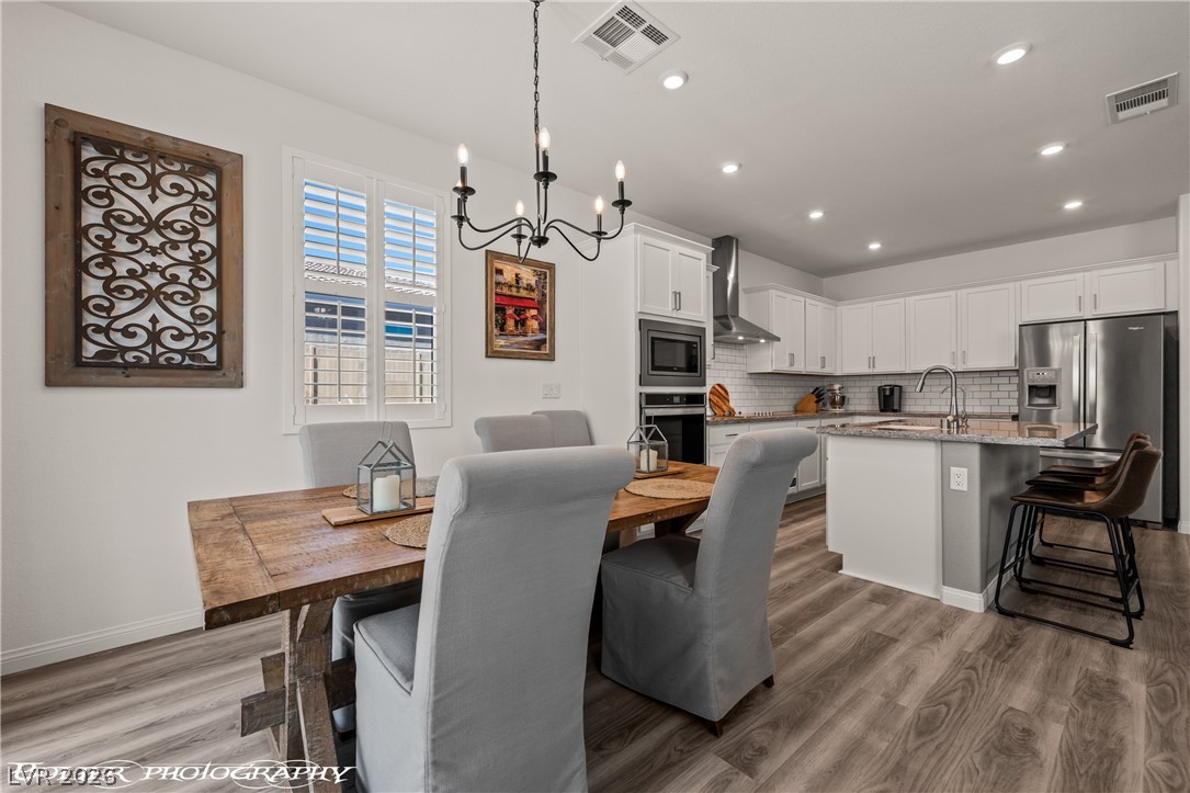 946 Overlook Lane