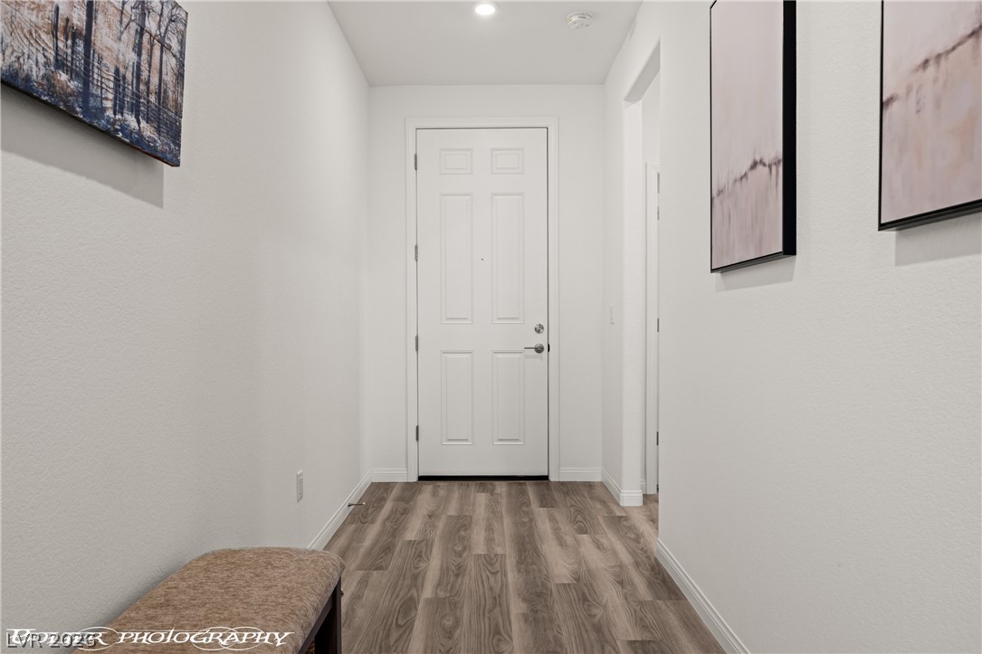 946 Overlook Lane