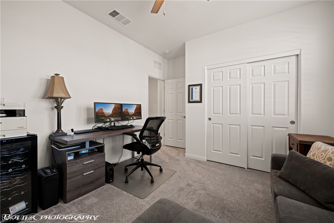 946 Overlook Lane