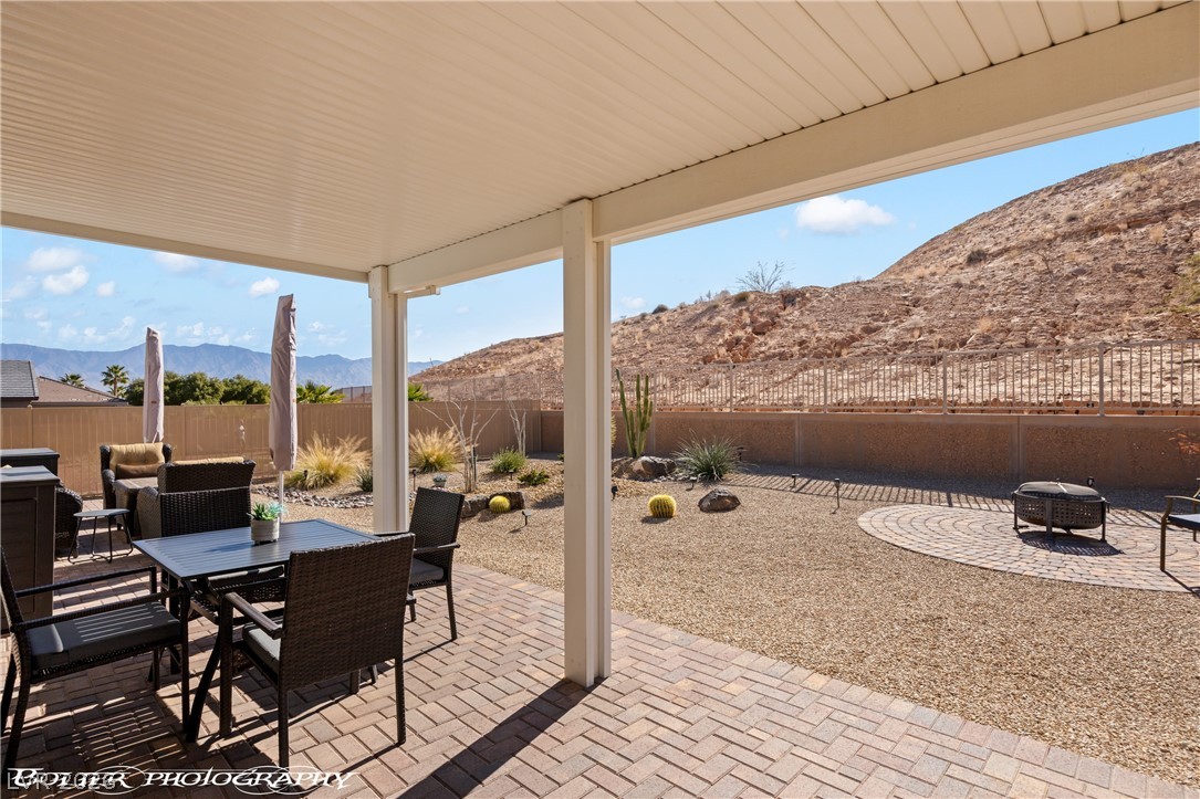 946 Overlook Lane