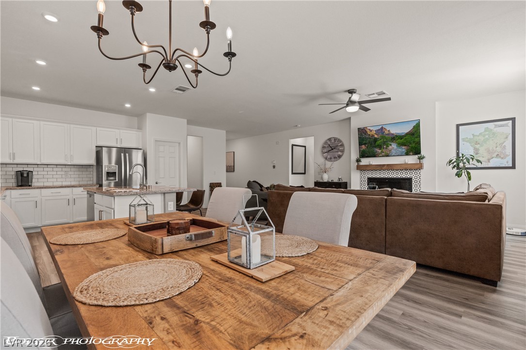 946 Overlook Lane