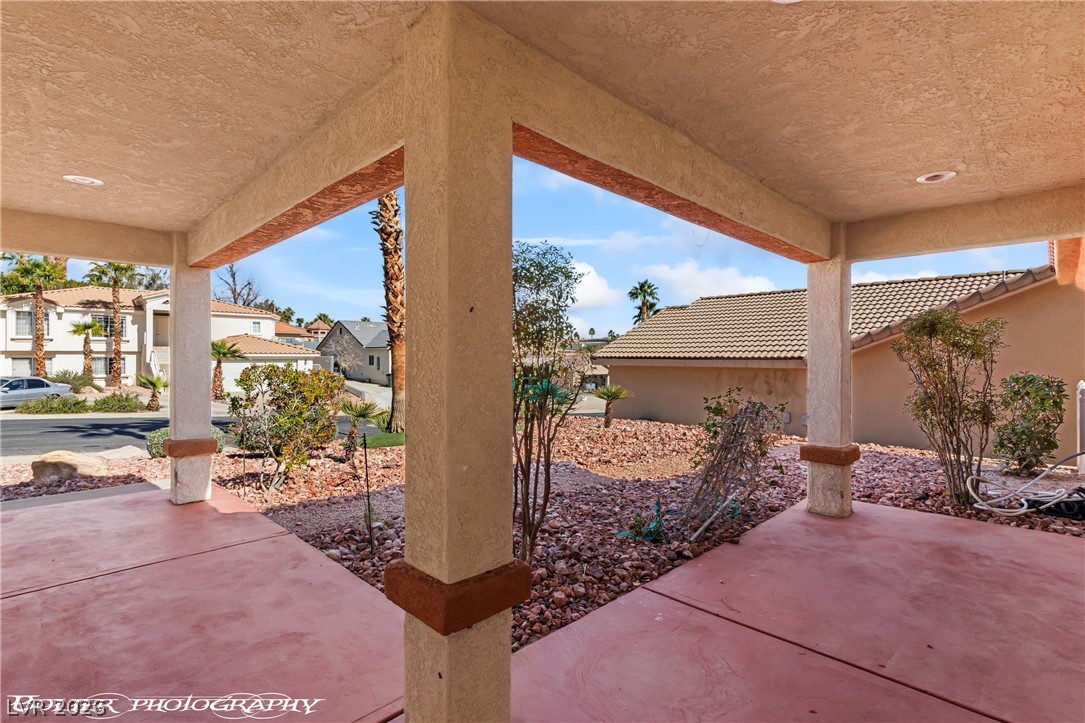 832 Los Padres Circle
