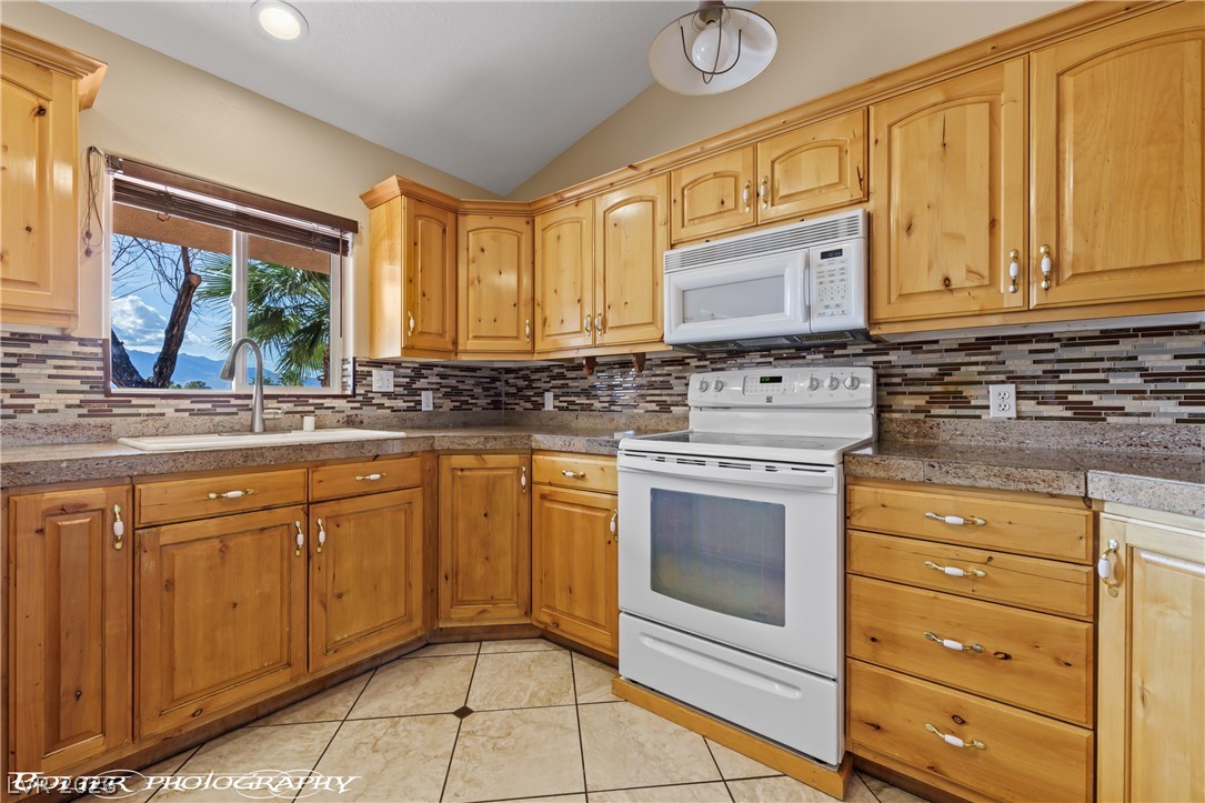 832 Los Padres Circle