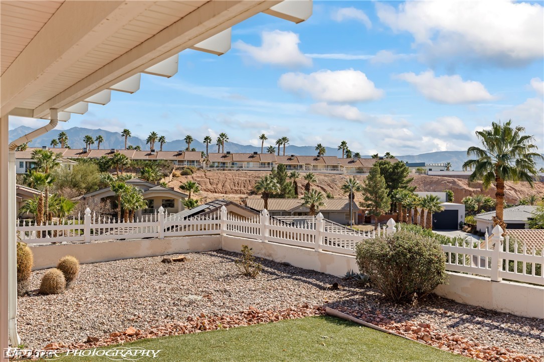 832 Los Padres Circle