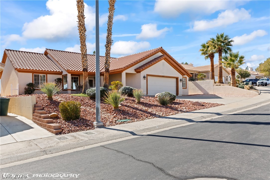 832 Los Padres Circle