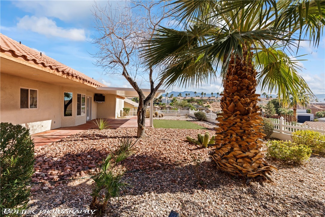 832 Los Padres Circle