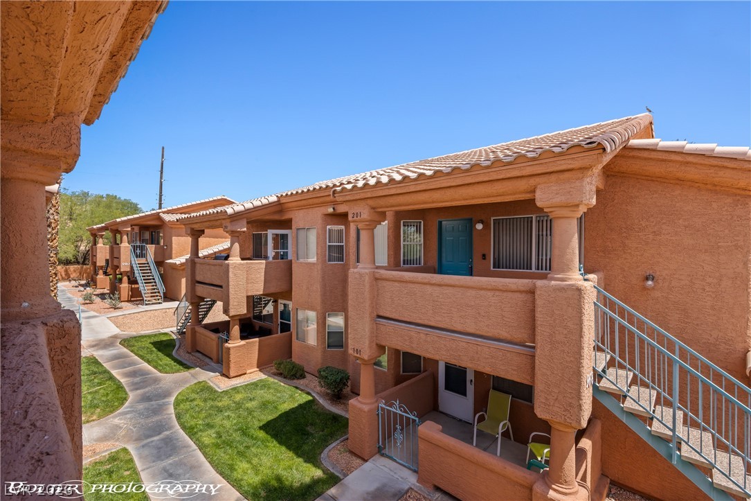 962 Mesquite Springs Drive 202