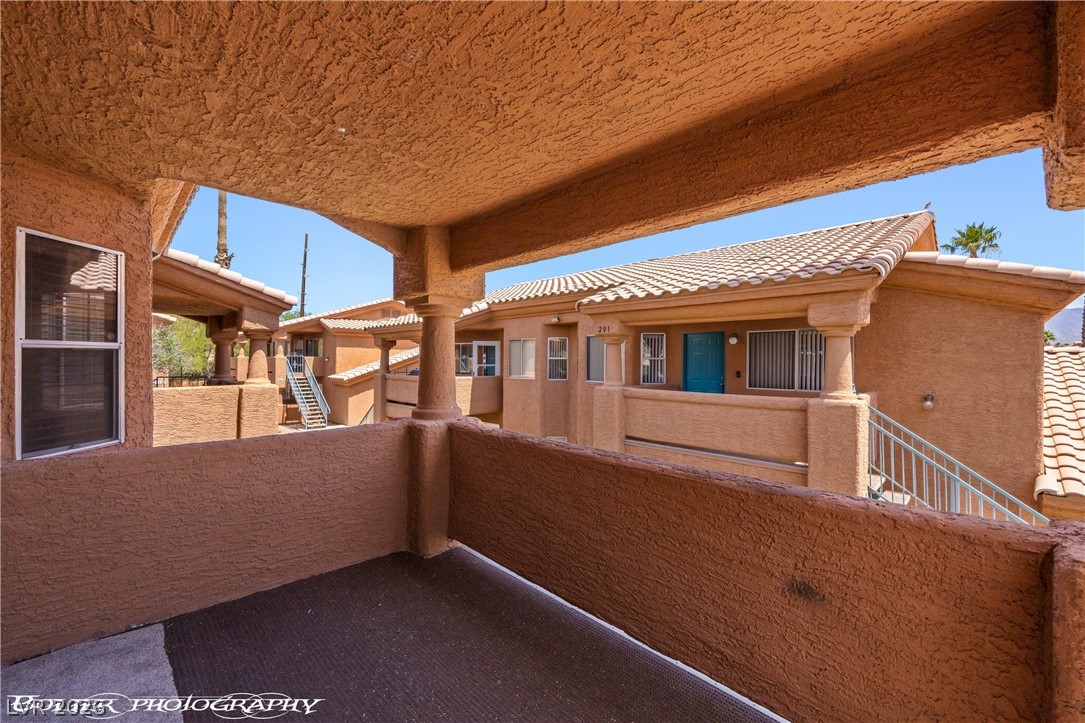 962 Mesquite Springs Drive 202
