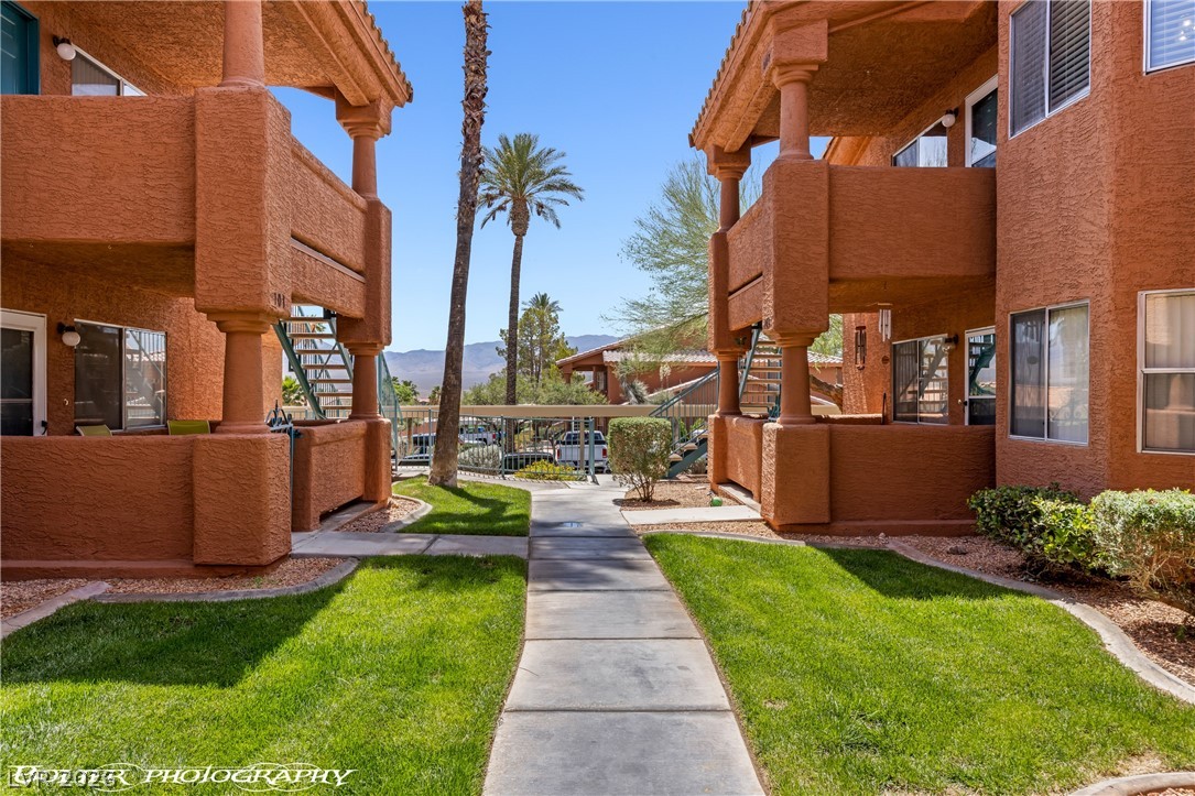 962 Mesquite Springs Drive 202