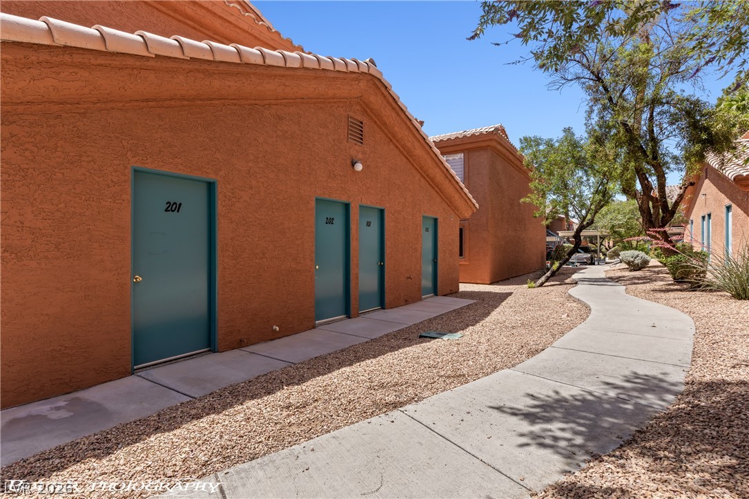 962 Mesquite Springs Drive 202