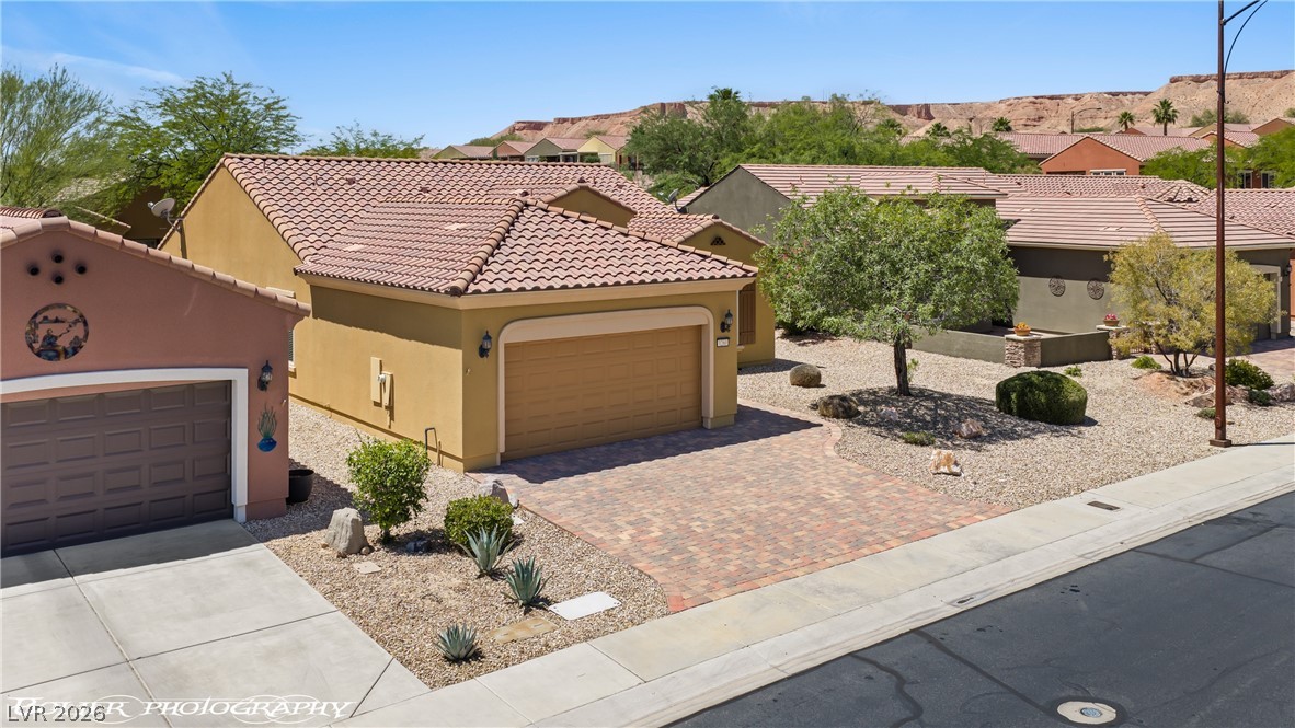 1260 Great Arch Avenue