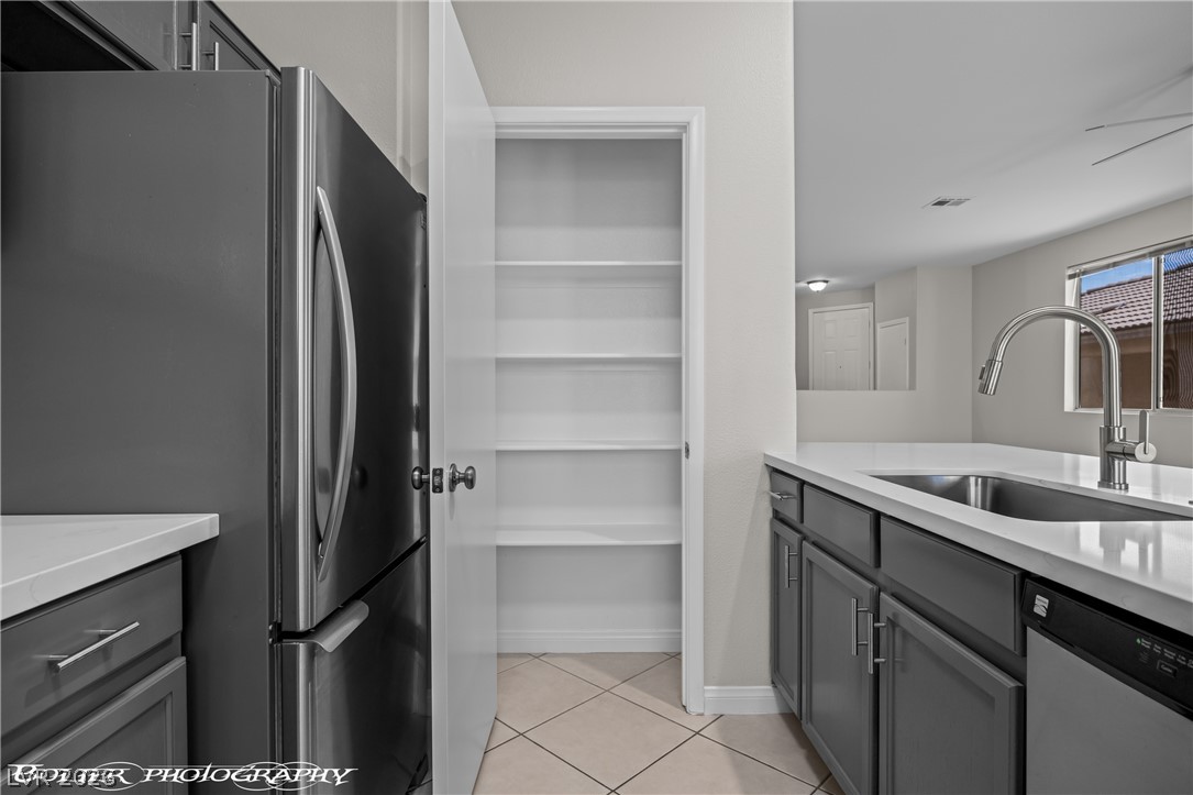 471 Canyon View Way