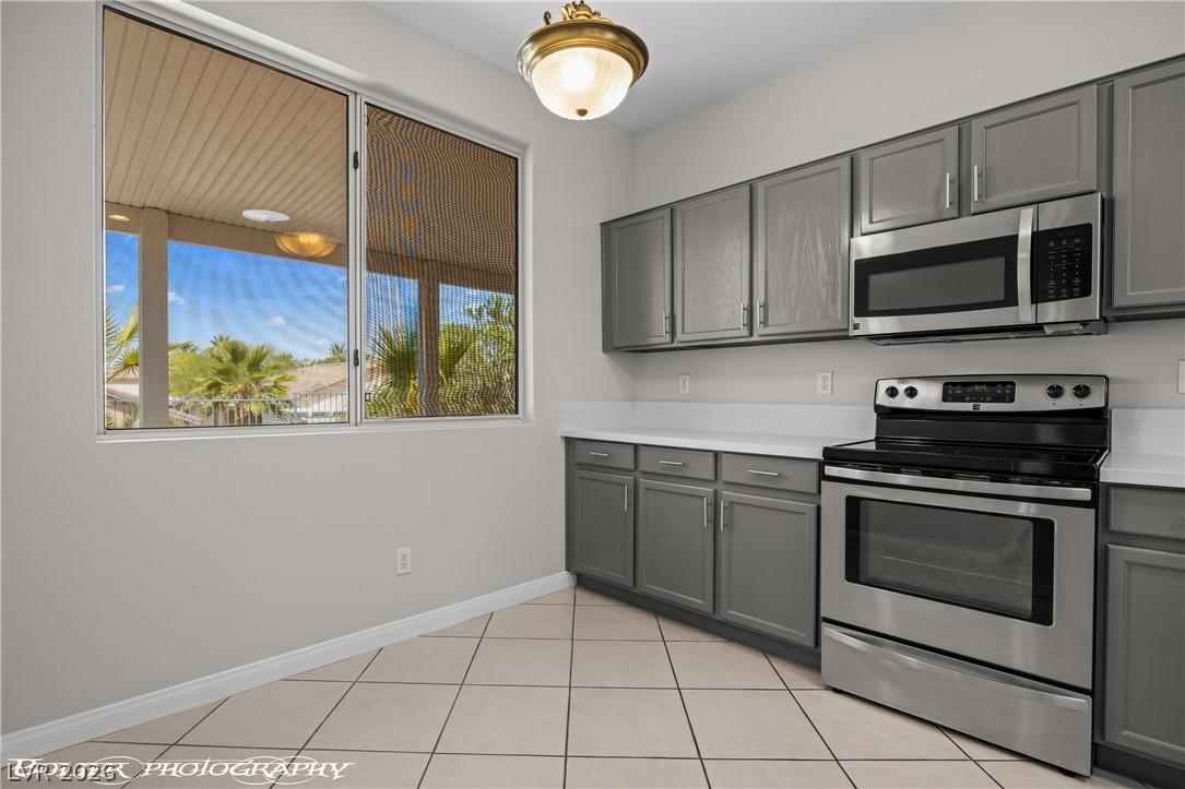 471 Canyon View Way