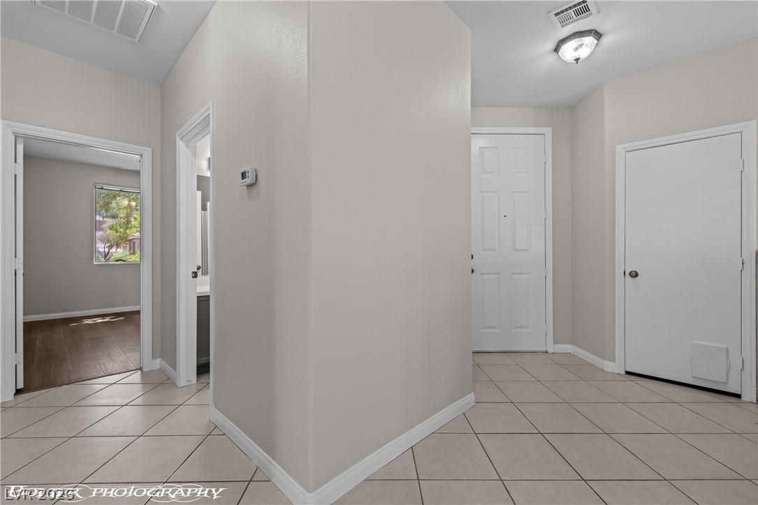 471 Canyon View Way