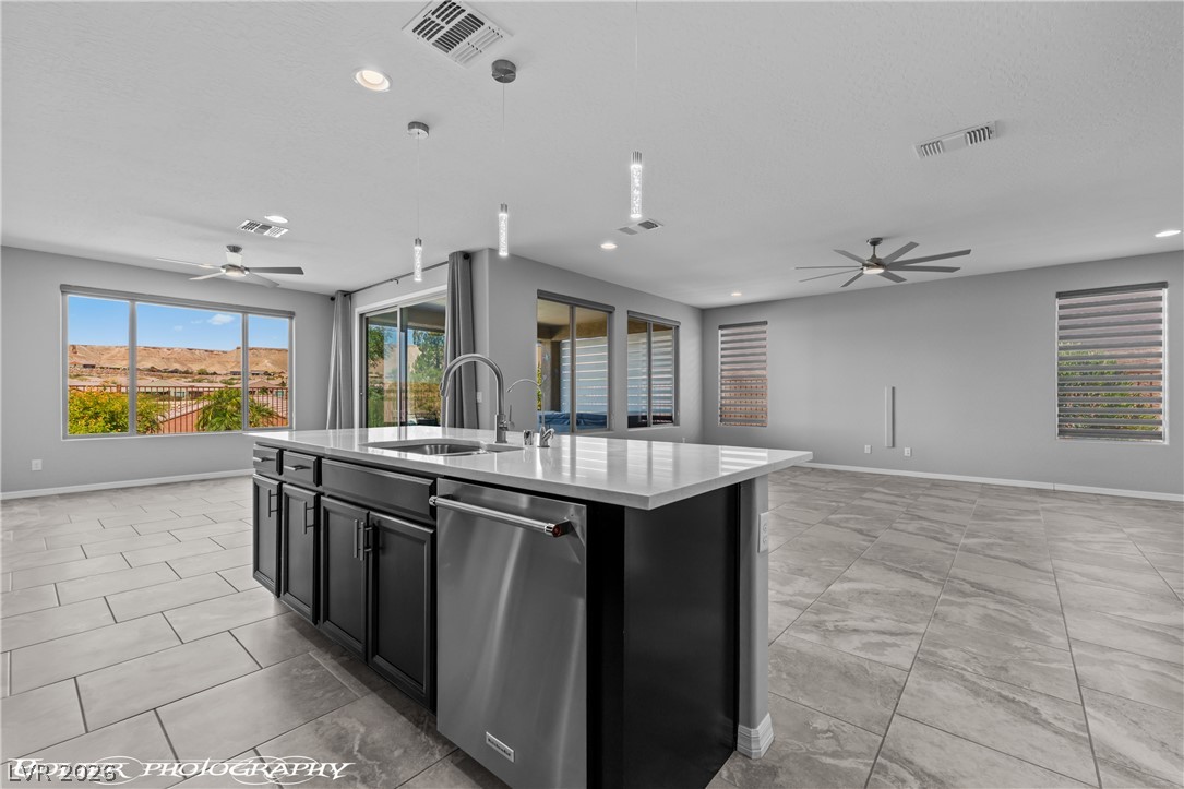957 Emerald Pool Bluff