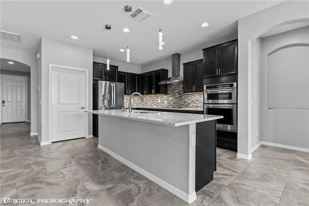 957 Emerald Pool Bluff