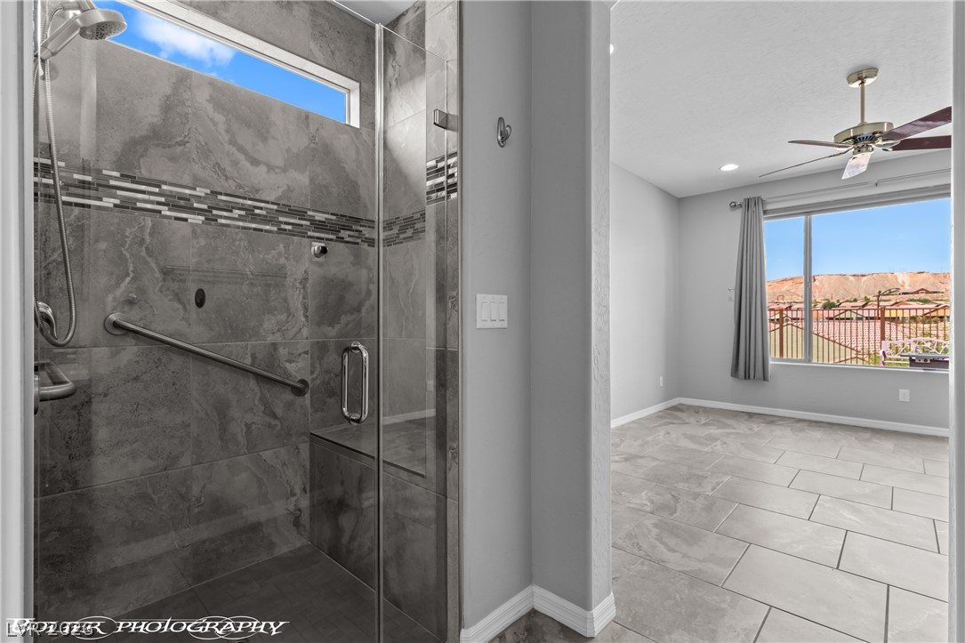 957 Emerald Pool Bluff