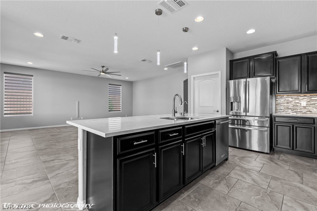 957 Emerald Pool Bluff