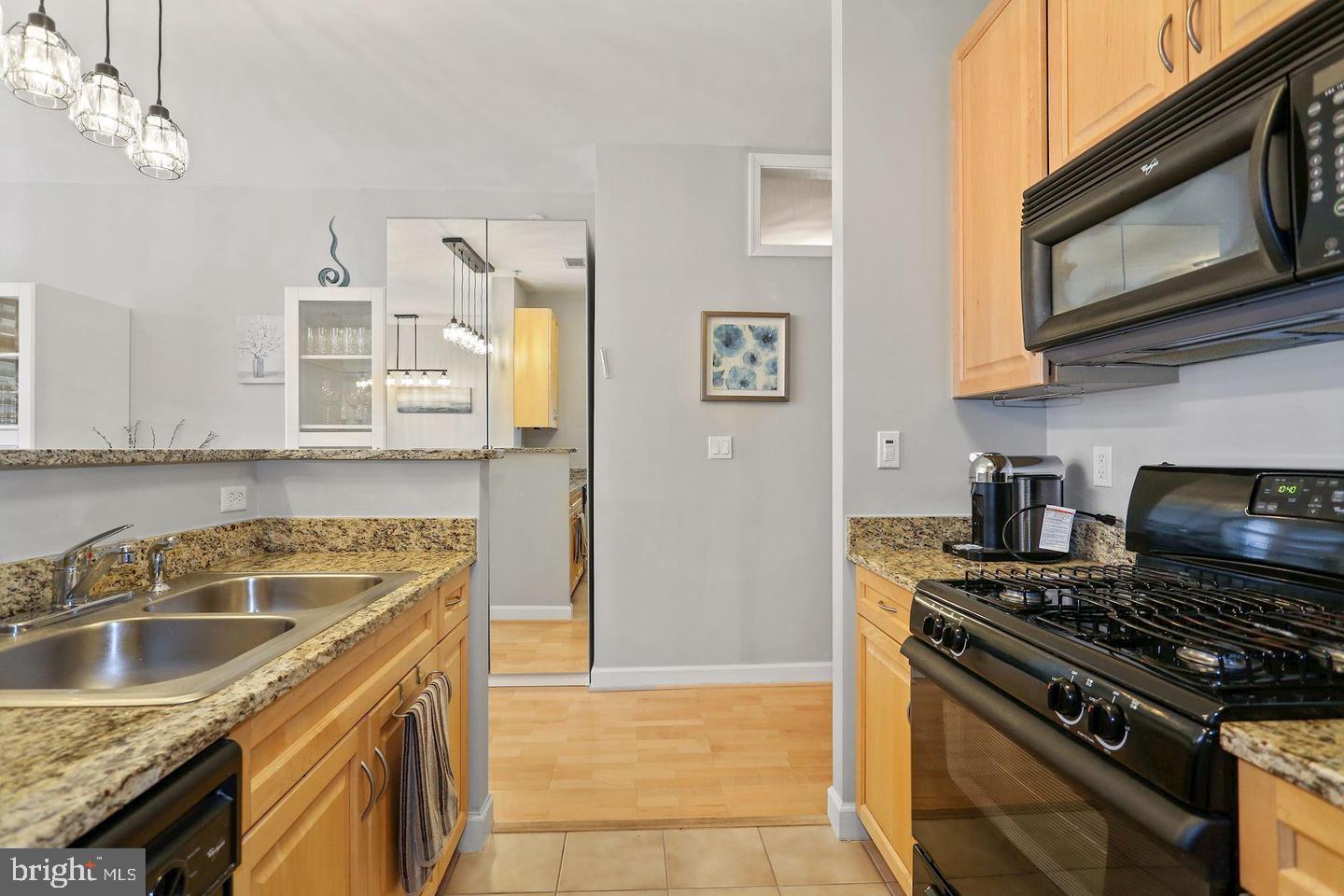 1111 25th Street NW 401